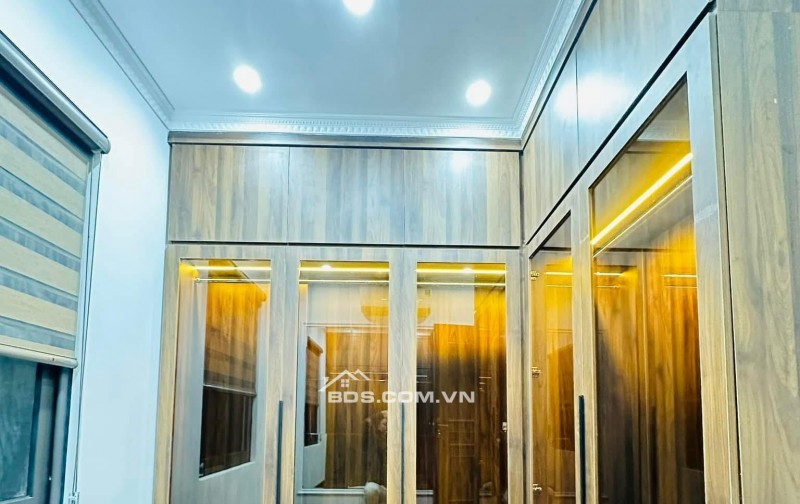 BÁN NHÀ. THỊNH QUANG, THÁI HÀ,THÁI THỊNH, ĐỐNG ĐA. 40m2 4T MT4m. 8TY FULL NỘI THẤT XỊN ĐẸP LUNG LINH